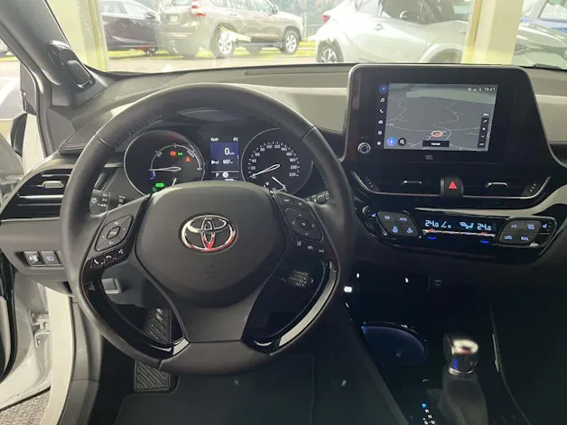 Toyota C-HR 2.0 VVTi HSD Move