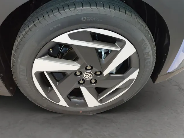 Toyota Aygo X 1.5 Hybrid Style CVT