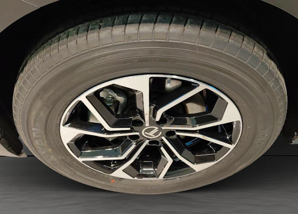 image du véhicule 12 image du véhicule 12