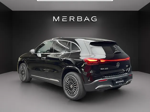 Mercedes-Benz EQA 300 4MATIC "Excellence Edition"