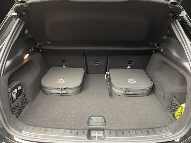 Mercedes-Benz EQA 300 4MATIC "Excellence Edition"