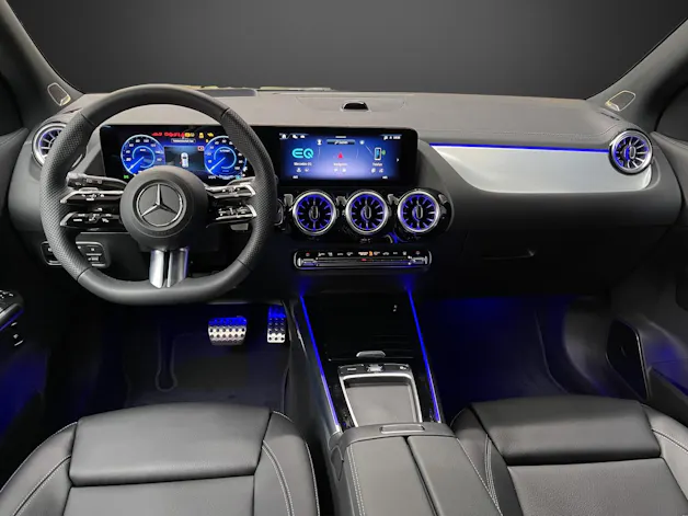Mercedes-Benz EQA 300 4MATIC "Excellence Edition"