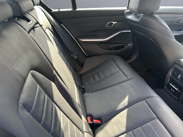 BMW 320d xDrive 48V Steptronic M Sport