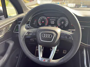 Audi Q7 55 TFSI S line quattro tiptronic