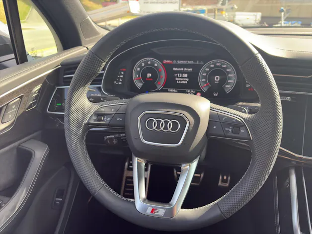 Audi Q7 55 TFSI S line quattro tiptronic