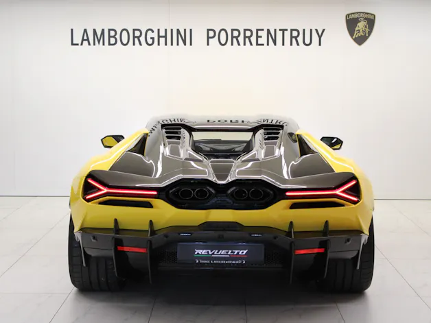 Lamborghini Revuelto HPEV