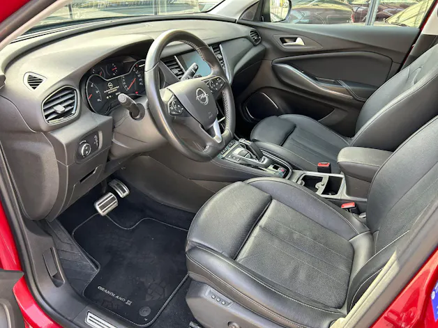 Opel Grandland X 1.6 Hybrid4 Excellence Automatik