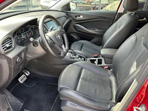 Opel Grandland X 1.6 Hybrid4 Excellence Automatik