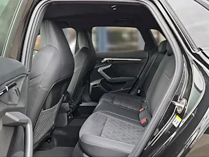 Audi A3 Sportback TFSI 110 kW S line Attraction S tronic Mythosschwarz Metallic