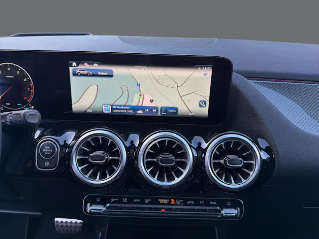 Mercedes-Benz GLA 250 4Matic 8G-DCT Swiss Star