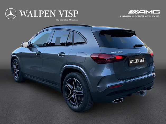 Mercedes-Benz GLA 250 4Matic 8G-DCT Swiss Star
