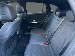 Mercedes-Benz GLA 250 4Matic 8G-DCT Swiss Star