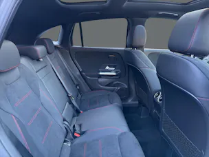 Mercedes-Benz GLA 250 4Matic 8G-DCT Swiss Star