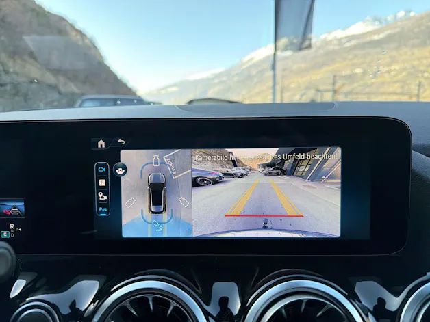 Mercedes-Benz GLA 250 4Matic 8G-DCT Swiss Star