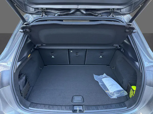 Mercedes-Benz GLA 250 4Matic 8G-DCT Swiss Star