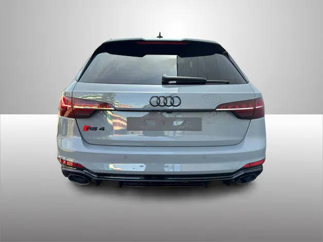 Audi RS4 Avant quattro tiptronic