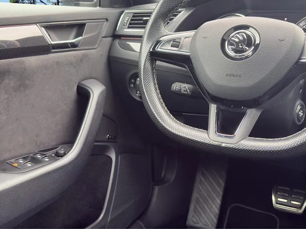 Škoda Superb Combi 2.0 TDi Sport Line 4x4 DSG
