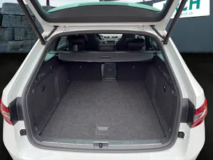 Škoda Superb Combi 2.0 TDi Sport Line 4x4 DSG