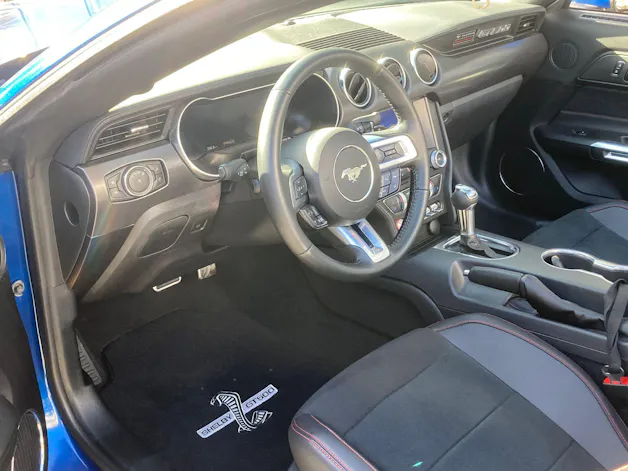 Ford Mustang Convertible 5.0 V8 GT Automat