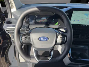 Ford Tourneo Bus 320 L1H1 TitaniumX Automat 4x4