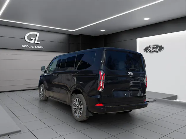 Ford Tourneo Bus 320 L1H1 TitaniumX Automat 4x4