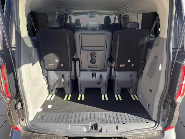 Ford Tourneo Bus 320 L2H1 Sport Automat