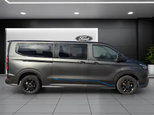 Ford Tourneo Bus 320 L2H1 Sport Automat