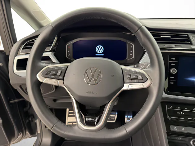 VW Touran 2.0 TDI Comfort DSG R-Line