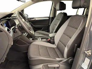 VW Touran 2.0 TDI Comfort DSG R-Line