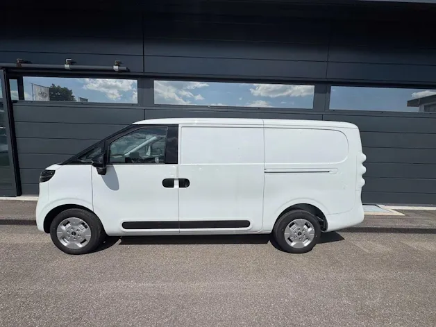 Maxus eDeliver 5 L1 FWD 64kWh