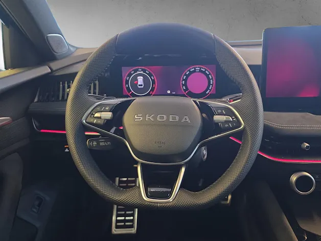 Škoda Superb Combi 2.0 TSI Sportline 4x4 DSG