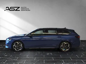 Škoda Superb Combi 2.0 TSI Sportline 4x4 DSG