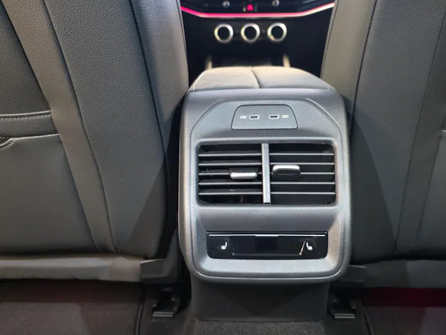 Škoda Superb Combi 2.0 TSI Sportline 4x4 DSG