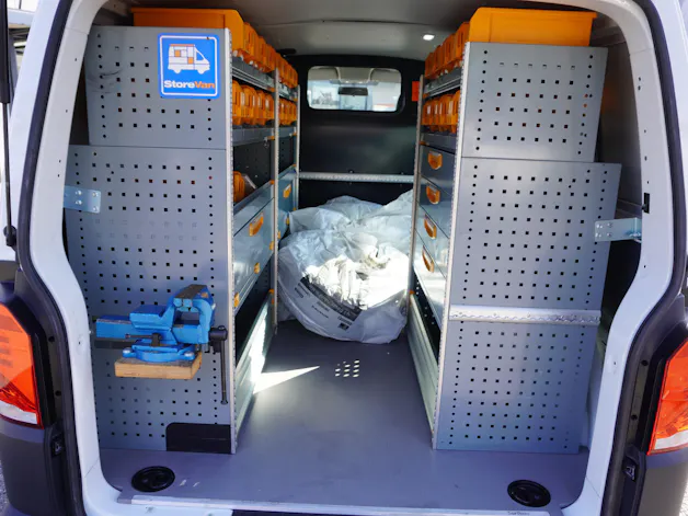 VW T6.1 2.0 TDI TDI EINBAU-SCHRÄNKE!!!