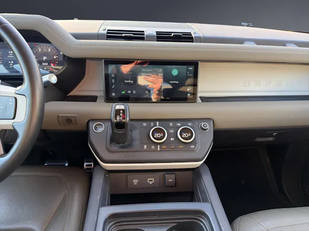 Land Rover Defender 90 3.0D I6 250 S AT8