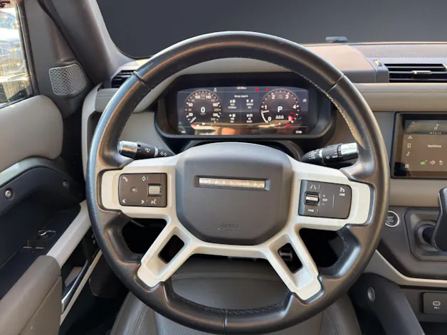 Land Rover Defender 90 3.0D I6 250 S AT8