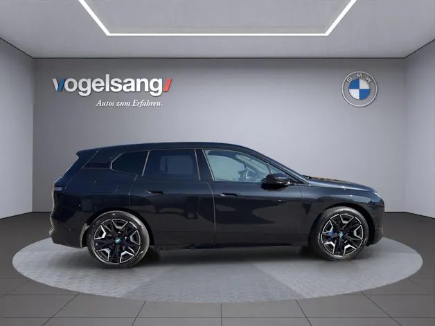 BMW iX xDrive40 Launch Edition