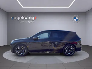 BMW iX xDrive40 Launch Edition