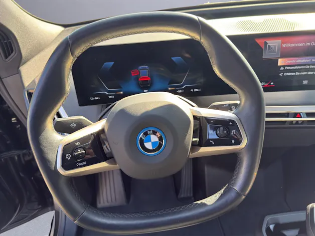 BMW iX xDrive40 Launch Edition