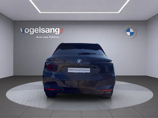 BMW iX xDrive40 Launch Edition