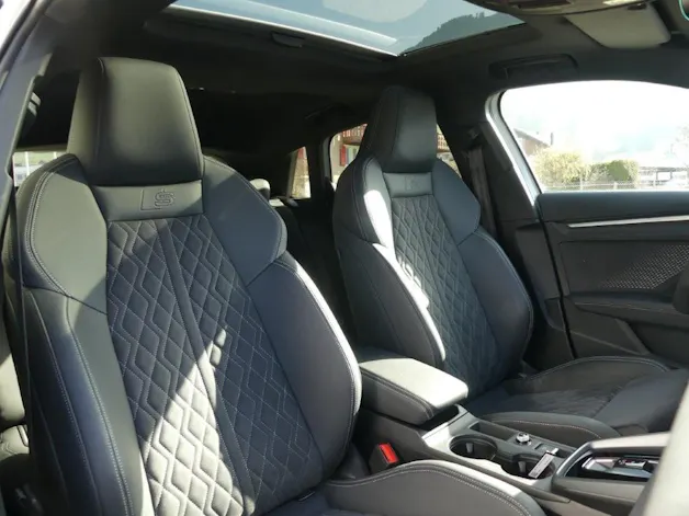 Audi S3 Sportback TFSI quattro S-tronic