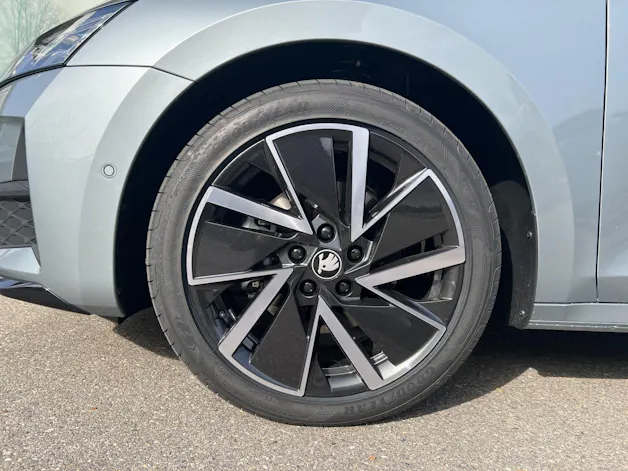 Škoda Octavia Combi 2.0 TSI DSG Dynamic 4x4
