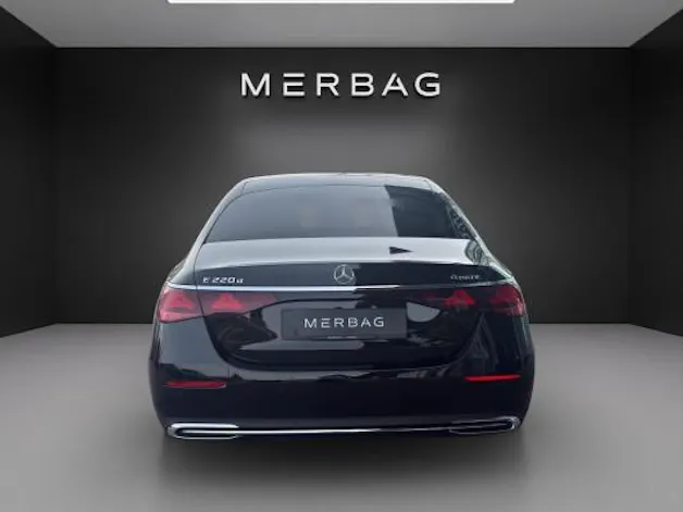 Mercedes-Benz E 220 d 4Matic