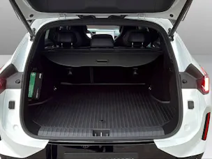 Lynk & Co 08