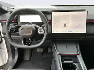Lynk & Co 08