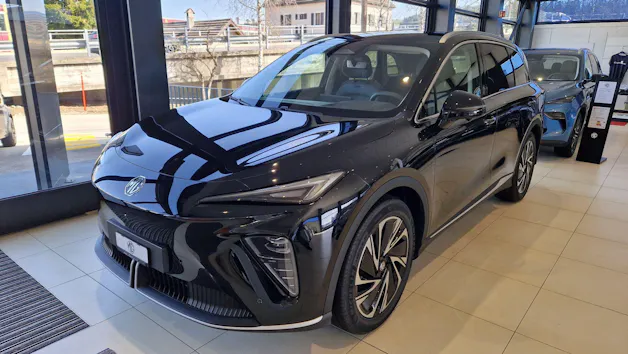 MG MGS6 Luxury 77KWh 4 WD