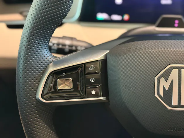 MG S6 EV 77kWh Luxury AWD