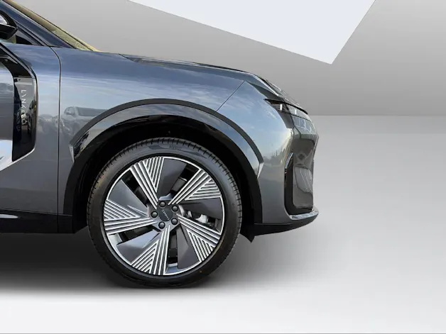 Lynk & Co 08