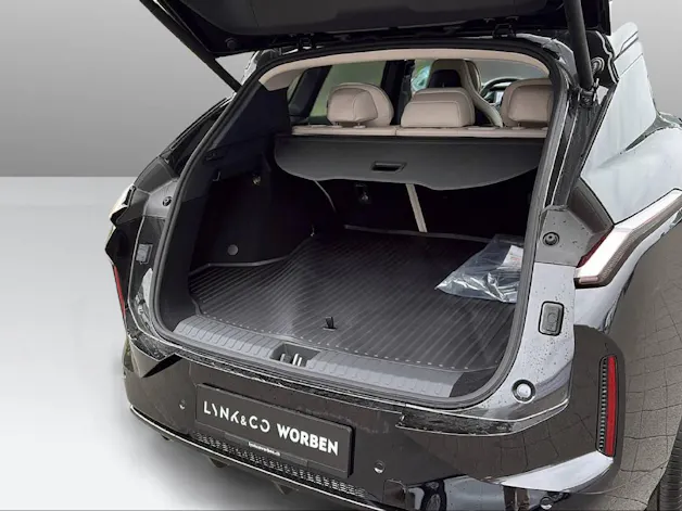 Lynk & Co 08