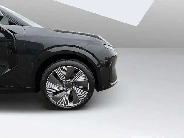 Lynk & Co 08